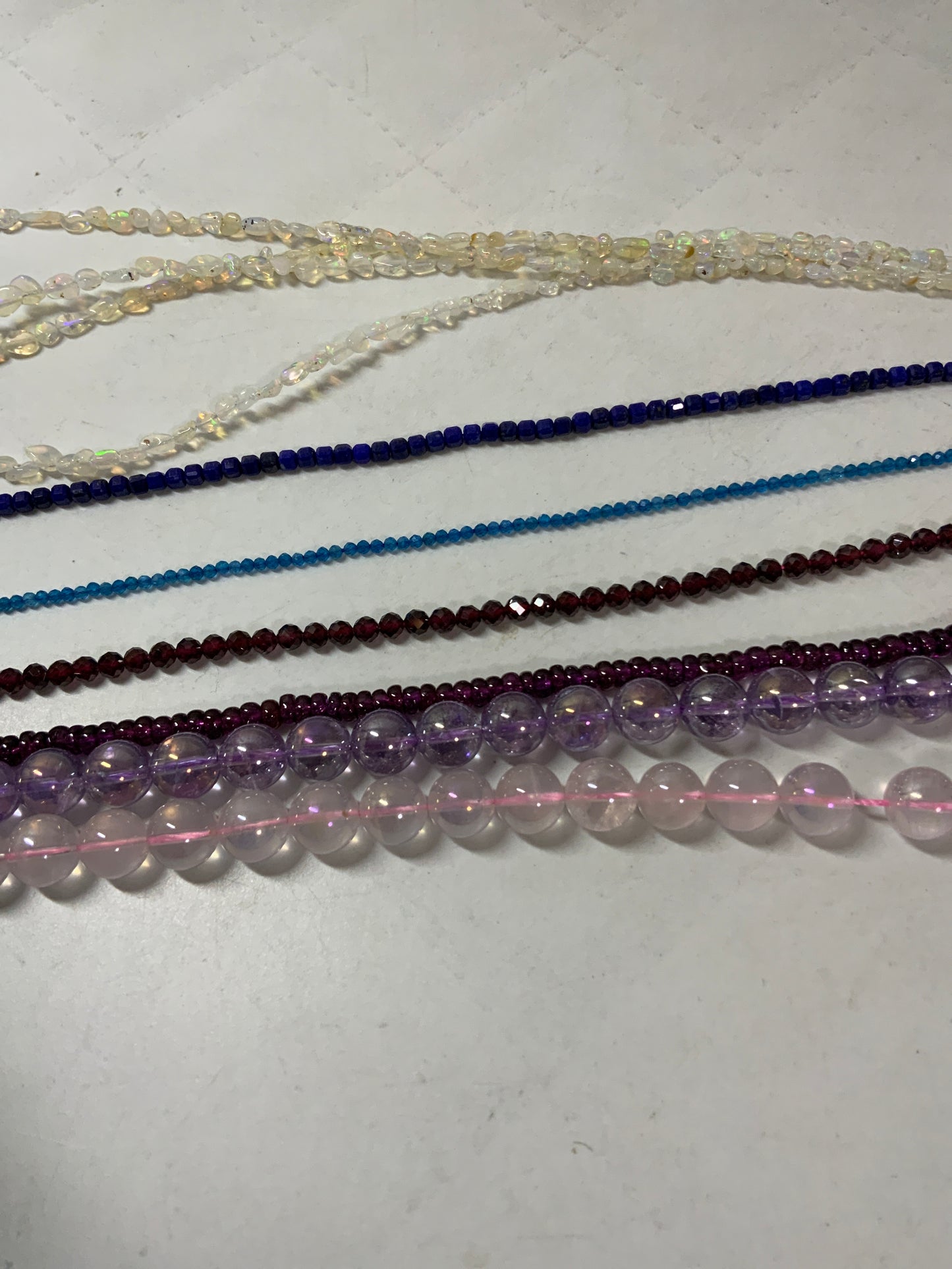 ichi5.1eさん 261027 天然石ビーズ