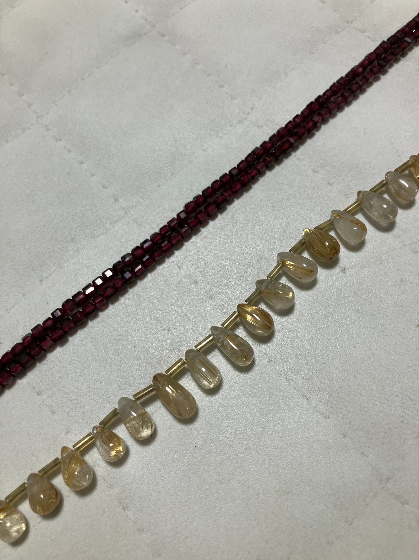 handmade3.7.3さん 250415 天然石ビーズ