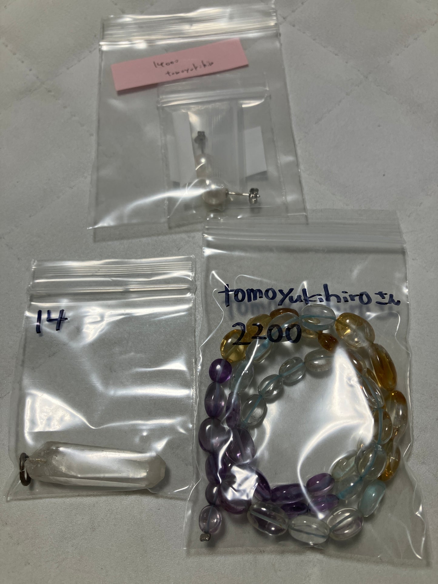 tomoyukihiroさん 250904 天然石ビーズ