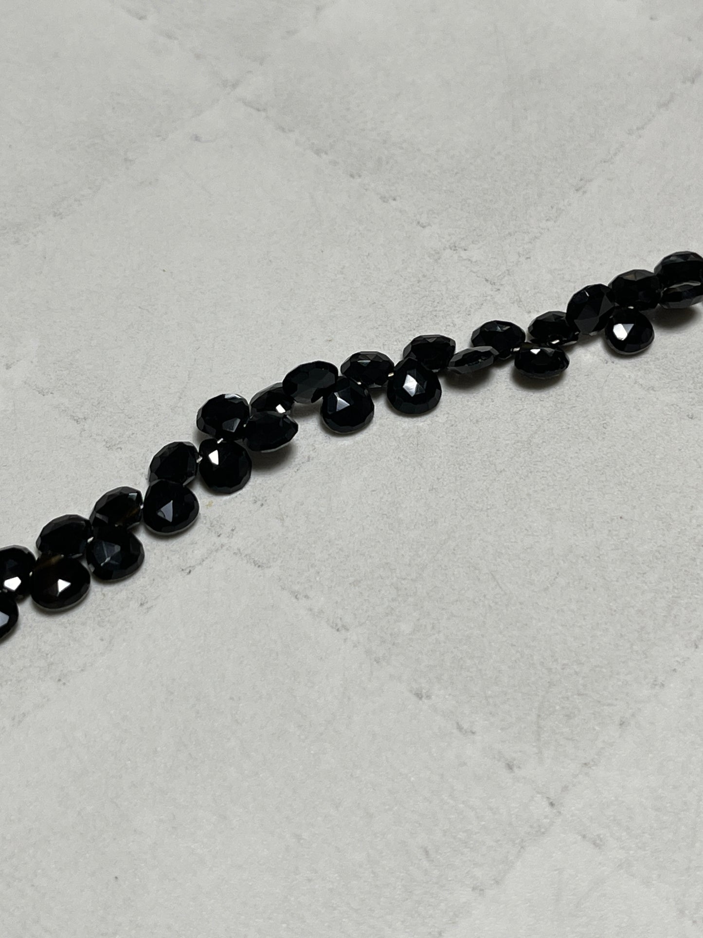 viorandyさん 241126 天然石ビーズ