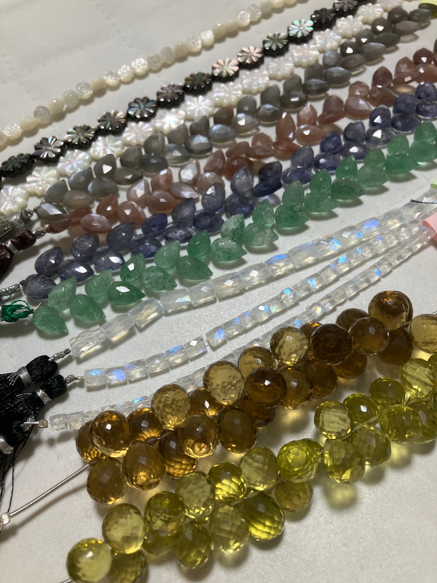onekosamaさん 250409 天然石ビーズ