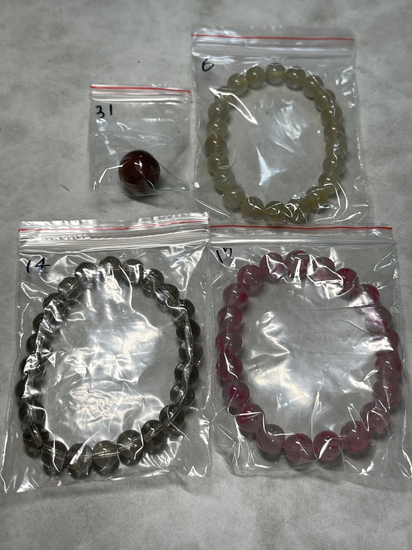 iku0705さん 260902 天然石ビーズ