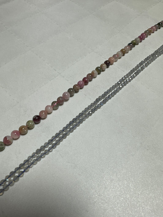 dinosaurさん 260302 天然石ビーズ