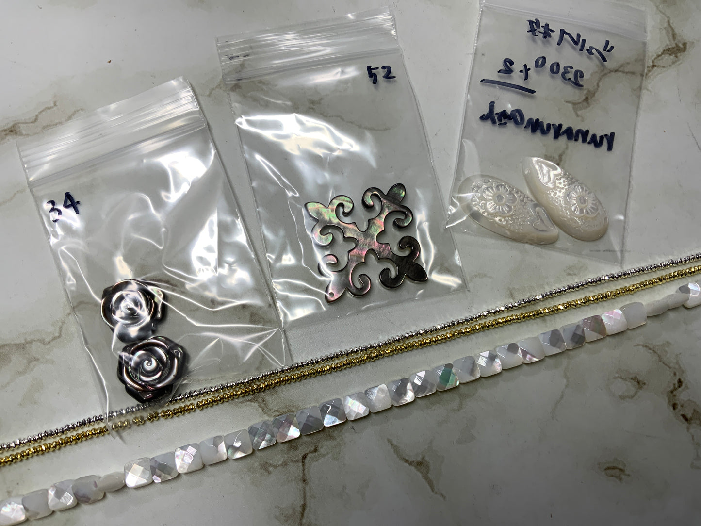 runarunaさん　250121  天然石ビーズ