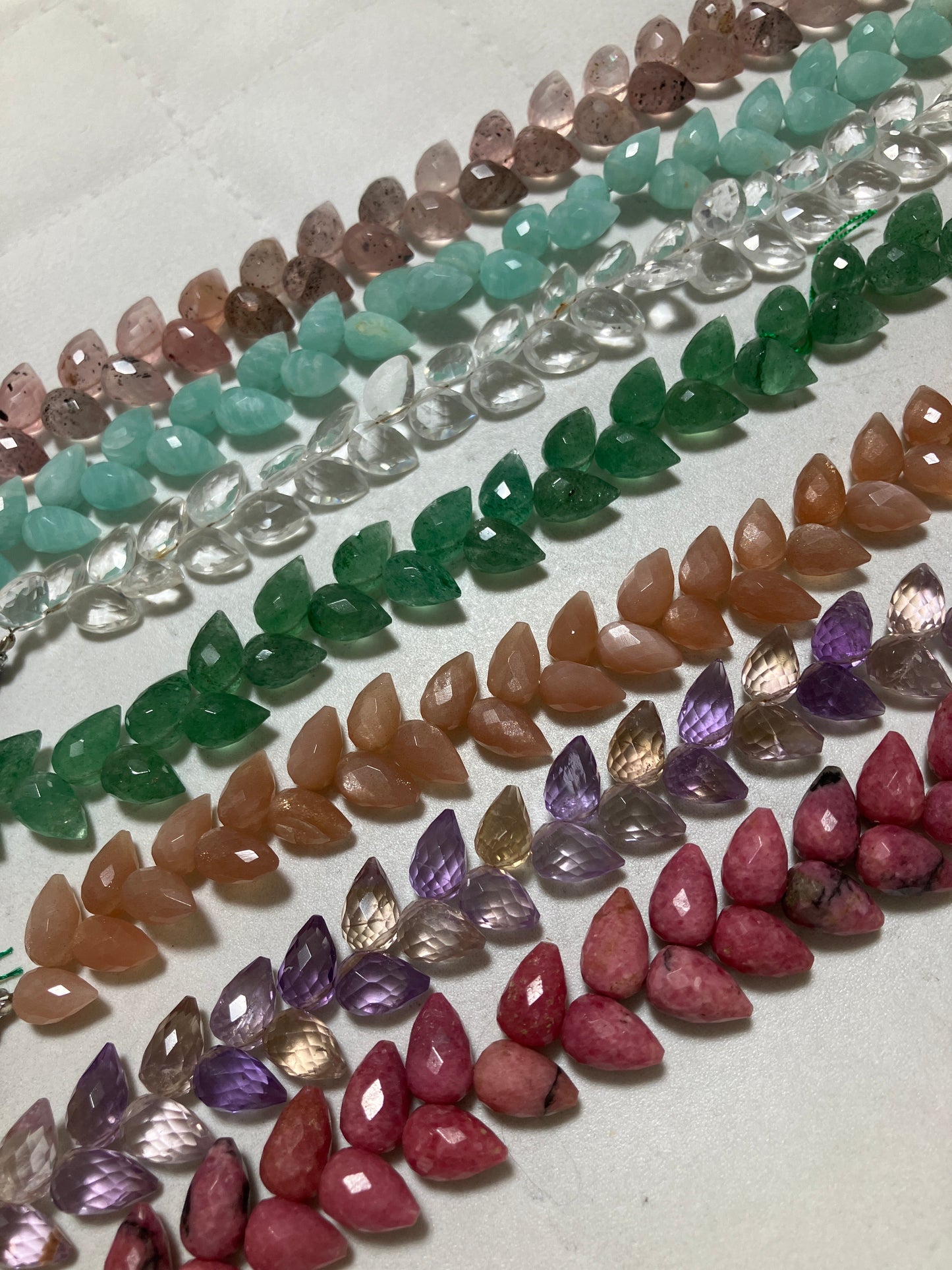 handmade3.7.3さん　250409  天然石ビーズ