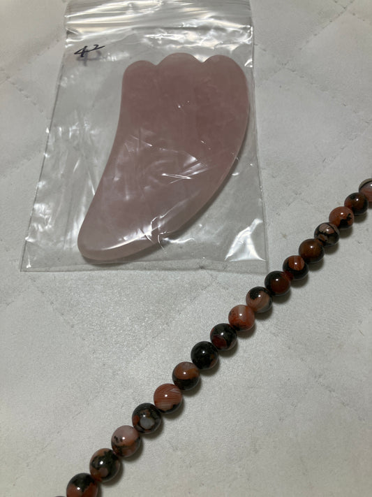 nobuさん　250827  天然石ビーズ