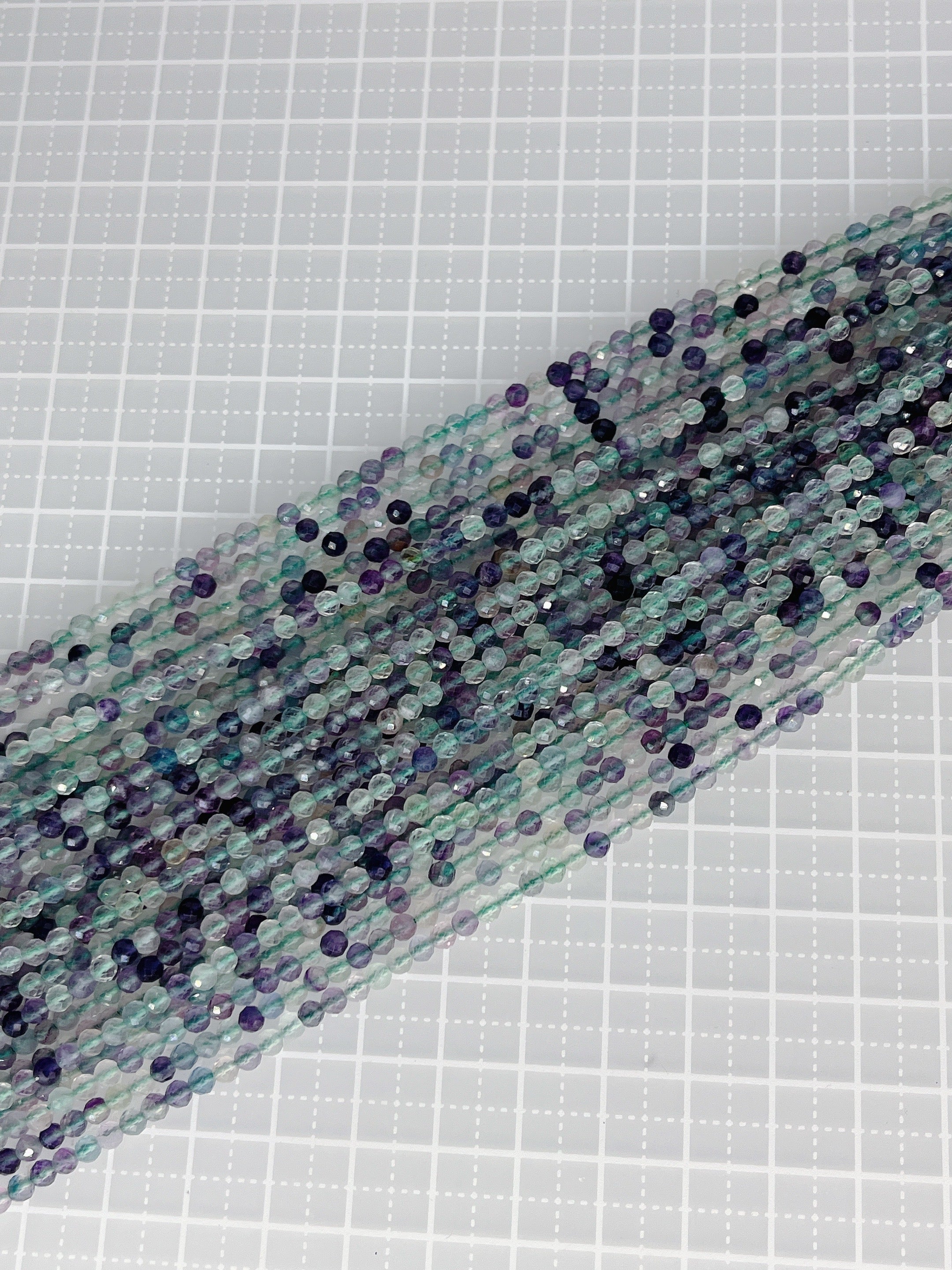 小粒ビーズ – MIKI BEADS